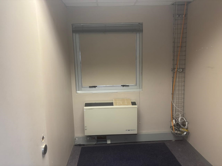 To Let Commercial Property for Rent in Rosendal Western Cape